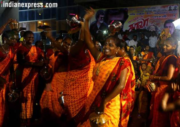 women dance at kaala release