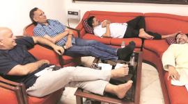 kejriwalo dharna no alt set