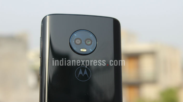 motorola double camera phone