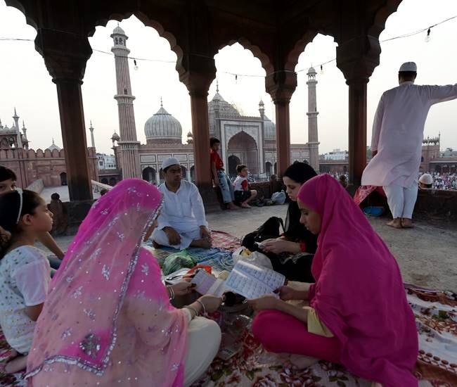 ramadan, ramzan, ramadan 2018, how muslims are observing ramadan, ramadan 2018 india, ramadan mubarak, ramadan quotes, ramadan wishes, ramadan 2018 date, ramadan 2018 time table, indian express, indian express news