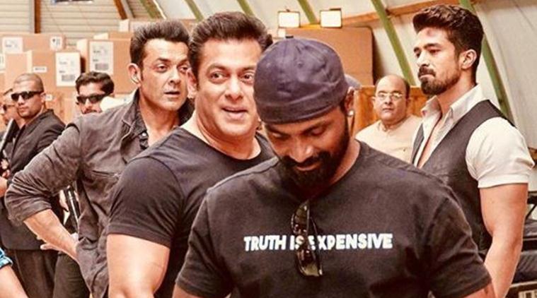 remo d'souza with cast of race 3