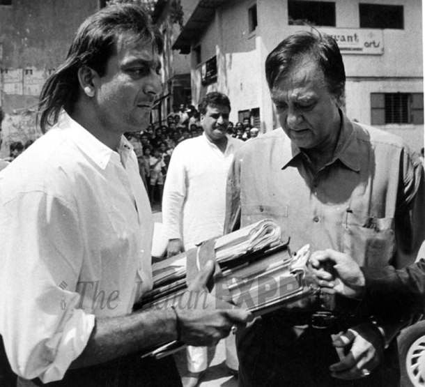 sanjay dutt with sunil dutt