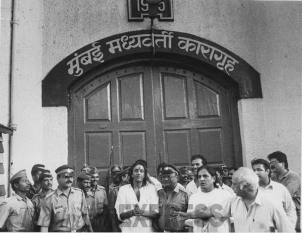 sanjay dutt outside jail