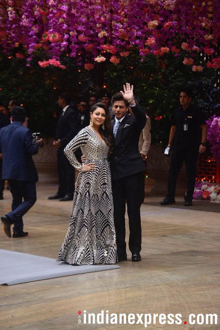 Akash Ambani-Shloka Mehta pre-engagement party, akash ambani, shloka mehta, shah rukh khan, gauri khan, alia bhatt, ranbir kapoor, karan johar, celeb fashion, indian express, indian express news