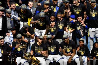 NBA Finals: Warriors Sweep Cavs to Win Championship