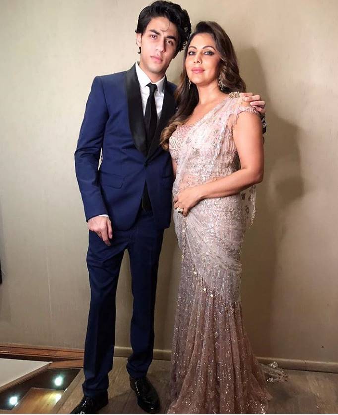 Gauri Khan photo with Aryan Khan