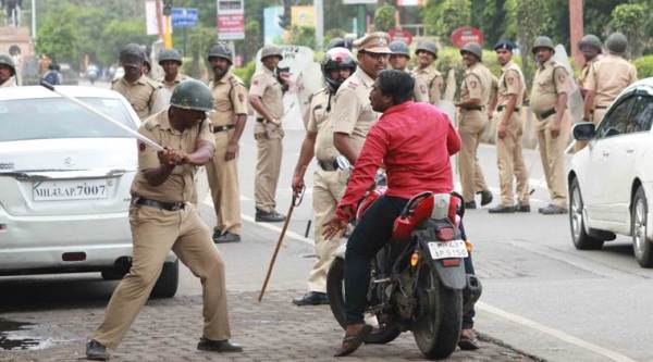 After day of violence, Maratha groups call off statewide quota stir