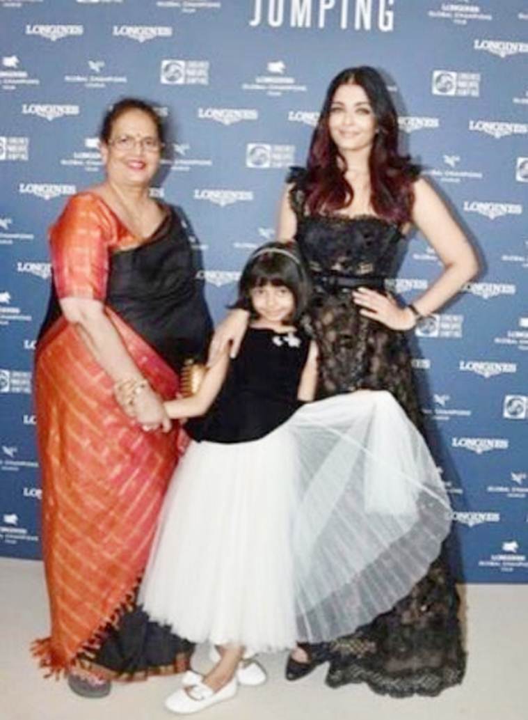  aishwarya rai bachchan with aradhya and mother 