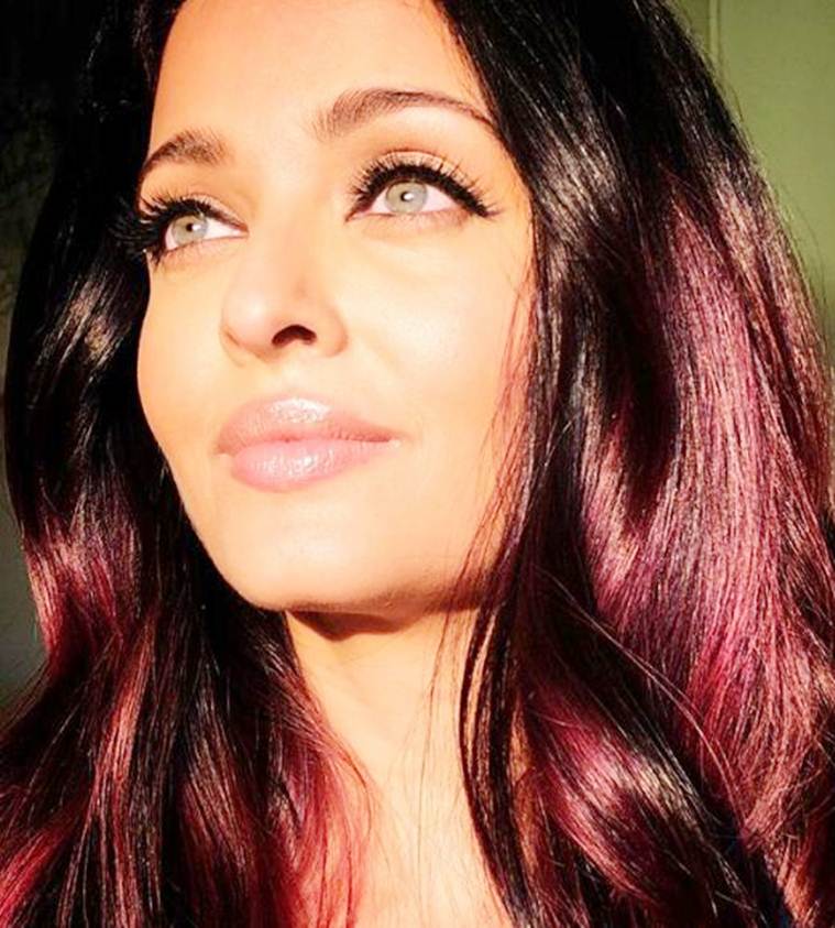  aishwarya rai bachchan selfie 