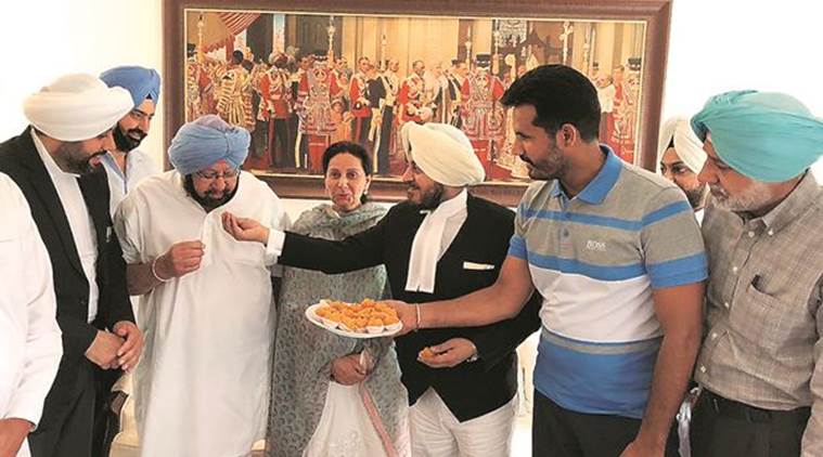 Amritsar Improvement Trust case, punjab cm acquitted, amarinder clean chit, amarinder celebrates with family, amarinder celebration, amarinder mohali court