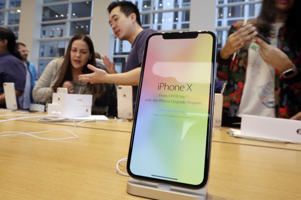 Apple, Apple 2018 iPhones, Apple iPhone 2018, iPhone X 2018, iPhone X Plus 2018, iPhone X Plus price in India, Apple iPhone X Plus, iPhone X specifications, iPhone 9, iPhone 9 Leaks