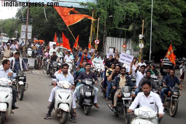 Marathas intensify protest for reservation on second day