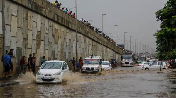 Protesting poor storm drainage, Congress sprays water on NHAI’s Bhubaneswar office