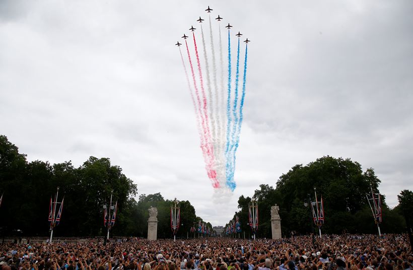 Queen Elizabeth pays tribute to mark 100 years of Royal Air Force