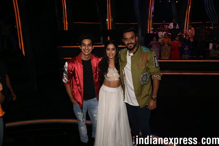 dhadak stars ishaan khatter and janhvi kapoor on dance deewane