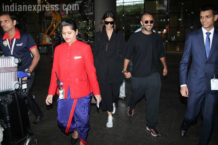 deepika padukone, sonam kapoor, deepika padukone airport look, deepika padukone travel wear, sonam kapoor airport look