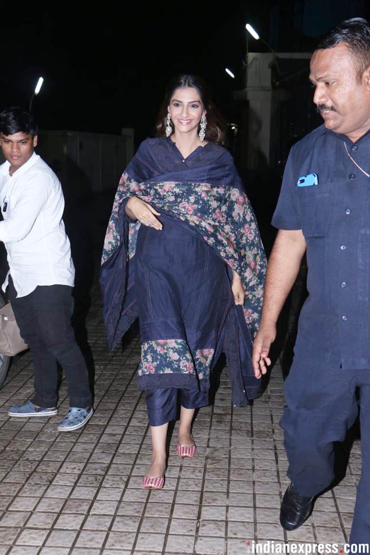 sonam kapoor at the dhadak screening