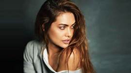 esha gupta photos