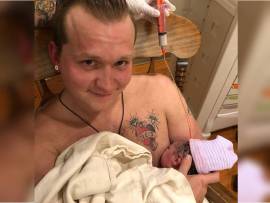 breastfeeding, mother breastfeeding, newborn, delivery complications, complication in woman delivery, pregnancy