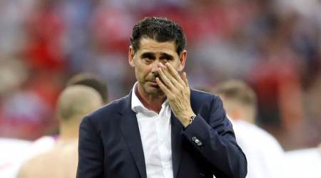 Soccer Football - World Cup - Round of 16 - Spain vs Russia - Luzhniki Stadium, Moscow, Russia - July 1, 2018  Spain coach Fernando Hierro looks dejected after losing the penalty shootout   REUTERS/Carl Recine     TPX IMAGES OF THE DAY