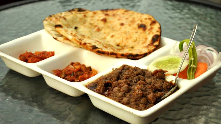 street food, food tourism, travel destinations monsoon, best street food india, best food places delhi, kolkata, ahmedabad, mumbai, amritsar, indian express, indian express news
