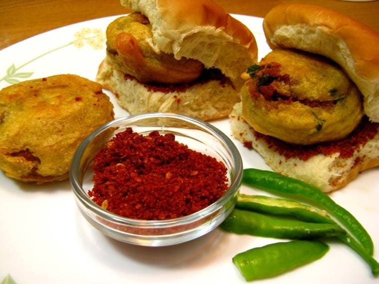 street food, food tourism, travel destinations monsoon, best street food india, best food places delhi, kolkata, ahmedabad, mumbai, amritsar, indian express, indian express news