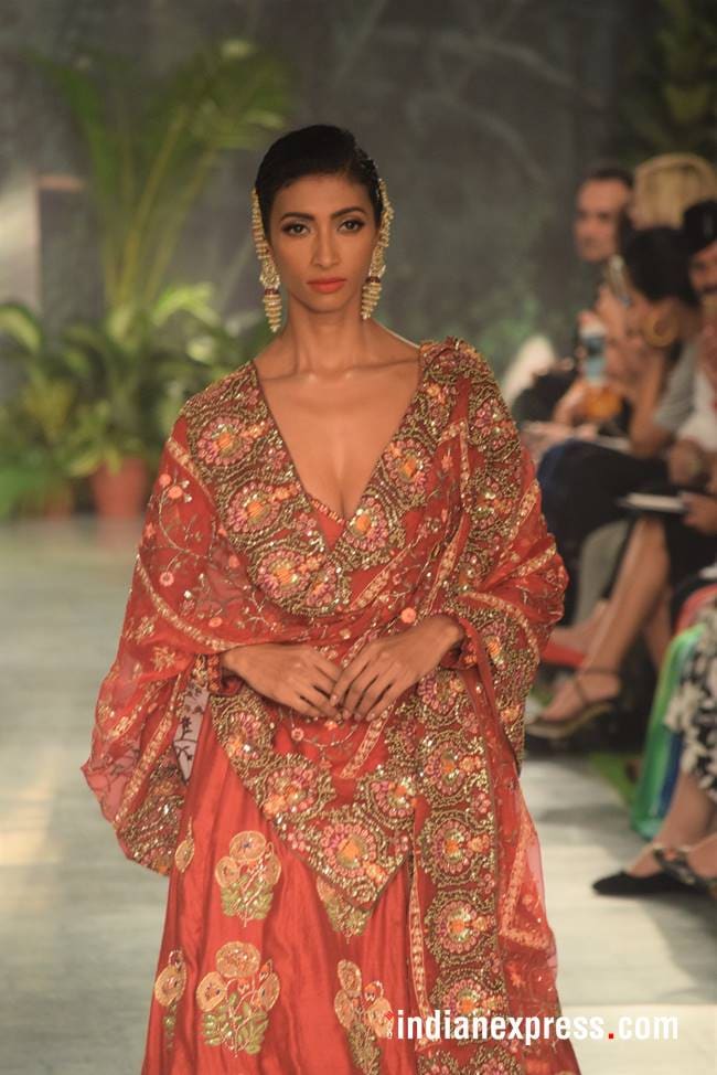 Indian Couture Week 2018, Indian Couture Week Rahul Mishra collection, ICW 2018, ICW rahul mishra collection, rahul mishra bridal couture, rahul mishra bridal outfits price, indian express, indian express news