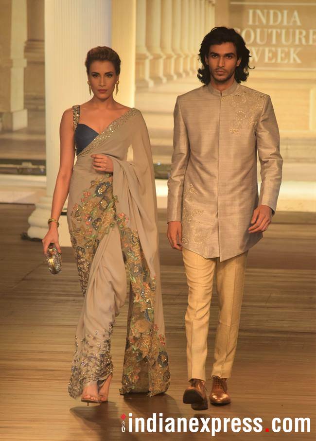 Kiara Advani, india couture week 2018, Kiara Advani india couture week 2018, Shyamal and Bhumika, celeb fashion, bollywood fashion, indian express, indian express news