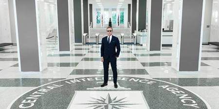 James Bond actor Daniel Craig meets real life CIA spies