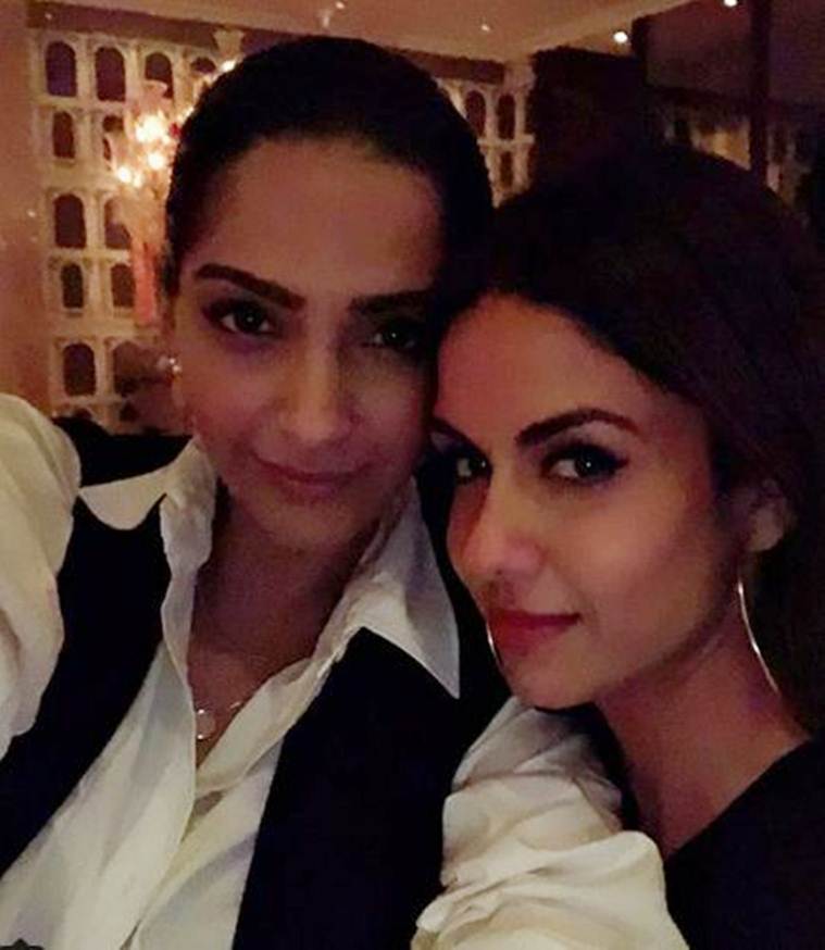 sonam kapoor at karan johar house