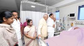 Vice President M Venkaiah Naidu visited former Tamil Nadu chief minister M Karunanidhi at Kauvery Hospital in Chennai on Sunday. (Twitter/@kalaignar89)