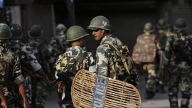Centre rushes 100 companies of paramilitary forces to Kashmir