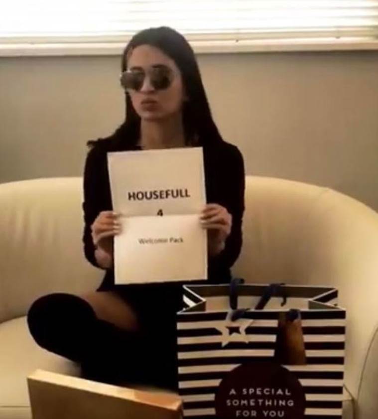 kriti kharbanda in housefull 4