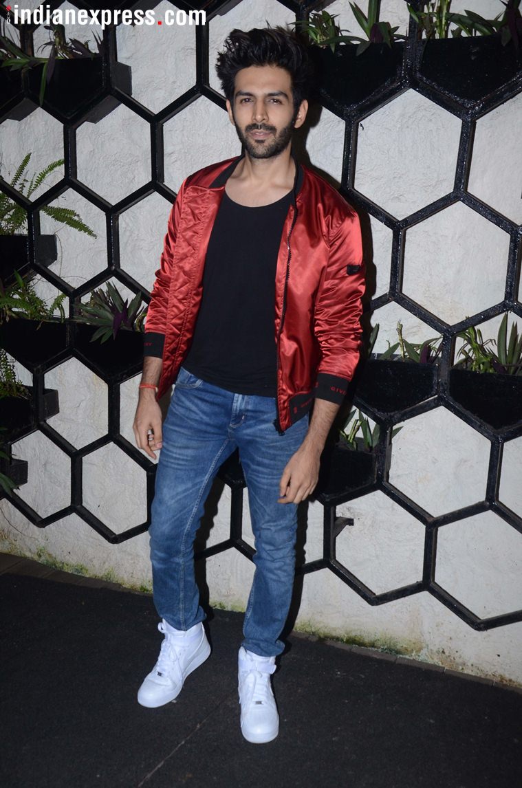 kartik aaryan at dinesh vijan party 