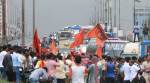 Pro-quota Maratha group calls off Mumbai bandh call after stir turns violent