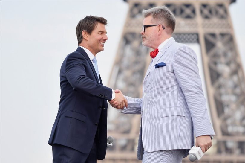 christopher mcquarrie and tom cruise in mission impossible fallout world premiere