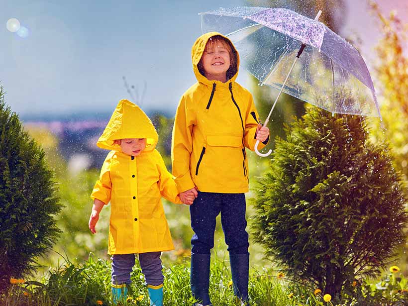 How to dress your kids in the rainy season! Parenting News,The Indian