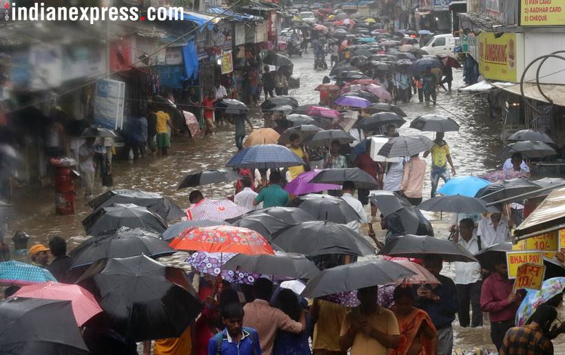 Heavy rains continue to lash Mumbai