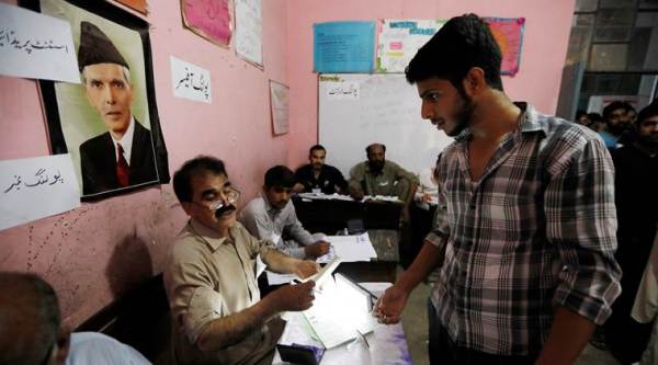   imran khan, Pakistan Tehreek-e-Insaf Chief Wins Pakistan General Election 