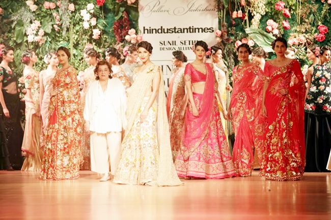 Pallavi Jaikishan, India Couture Week 2018, Pallavi Jaikishan India Couture Week 2018, Nostalgia, Pallavi Jaikishan latest news, Pallavi Jaikishan updates, celeb fashion, bollywood fashion, indian express, indian express news