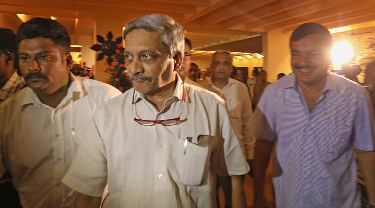 Manohar Parrikar, Manohar Parrikar health, Manohar Parrikar disease, Manohar Parrikar in Delhi, Manohar Parrikar rahul gandhi, Parrikar rahul gandhi letter, indian express