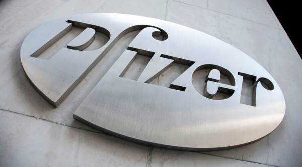Pfizer says delaying drug price hikes after conversation with Donald Trump