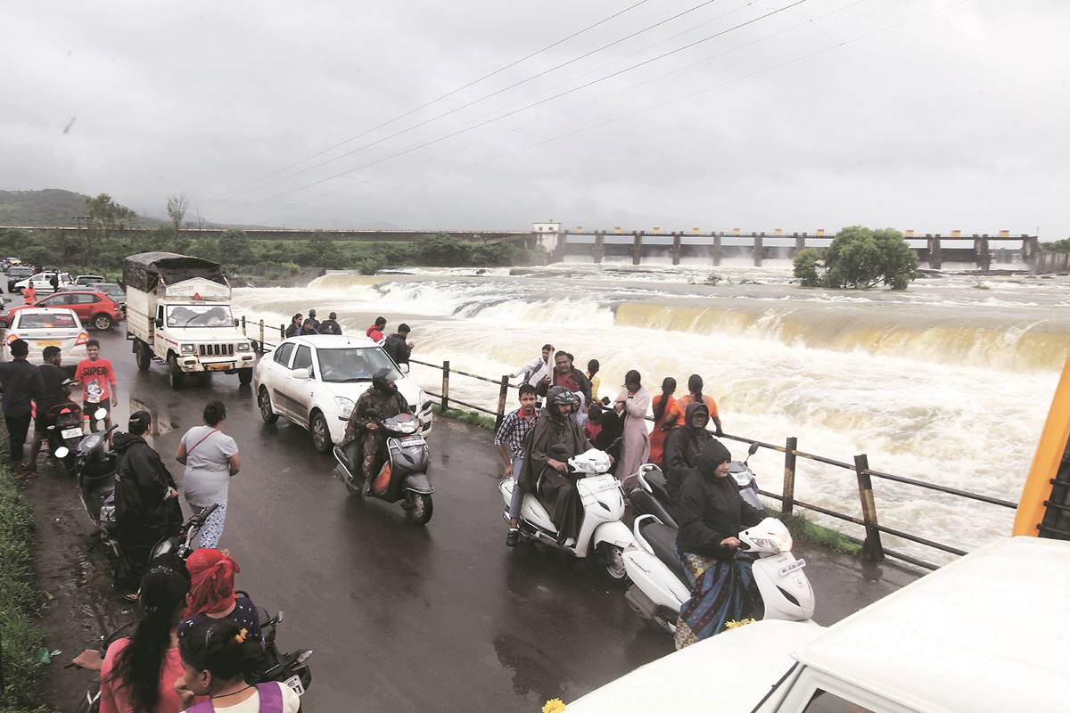 Khadakwasla dam full a week in advance as Pune receives 38 mm rain in 9  hours | Cities News,The Indian Express