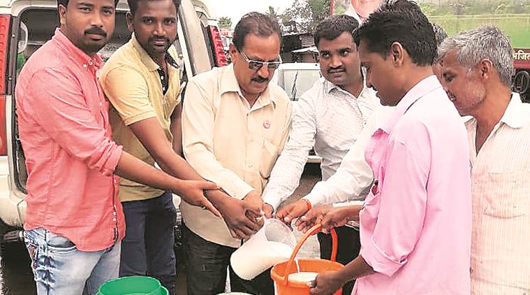 Day 2 of milk strike: Situation slightly better, but Mumbai and Pune may face scarcity