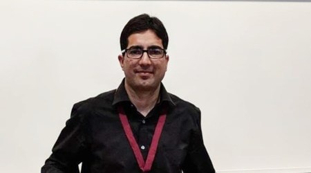 IAS to join politics, Kashmiri IAS topper to join politics, Shah Faesel to contest elections, Lok Sabha elections, Omar Abdullah, Shah Faesel to resign civil services, 2010 IAS topper, India news, Indian express