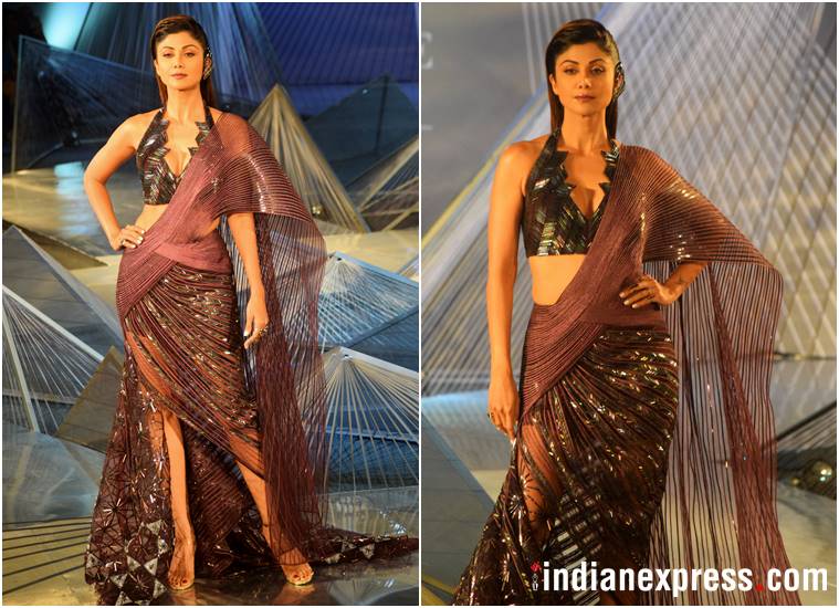 Shilpa Shetty, India Couture Week 2018, Shilpa Shetty India Couture Week 2018, Amit Aggarwal, Shilpa Shetty Amit Aggarwal, Shilpa Shetty ICW 2018, Shilpa Shetty sari metálico, moda de celebridades, moda bollywood, Indian Express, Indian Express News