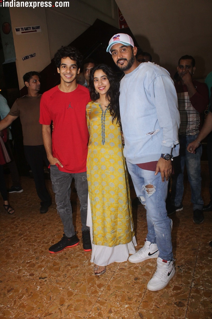 dhadak actors jhanvi kapoor and ishaan khatter and director shashank khaitan