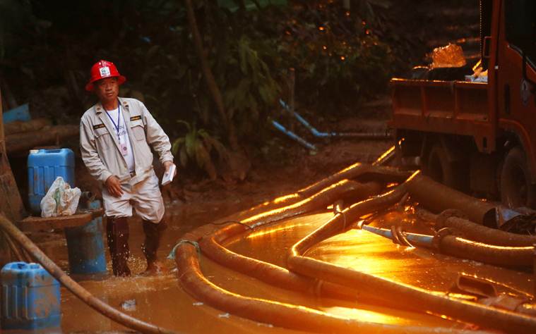 Thailand, Thailand cave rescue, Thailand news, Thailand flooding, Thailand boys recued, Thailand army, thailand cave, thailand missing soccer team, thailand rescue divers,