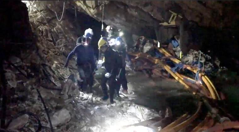 Thailand, Thailand cave, thai caves, Thai Navy SEALs, Thai Navy SEALs divers, Thailand cave rescue operation, trapped socer team, Wild Boar rescued,
