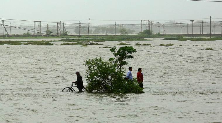 Maharashtra: 36 hours after rains, many areas in Vasai Virar still under  water